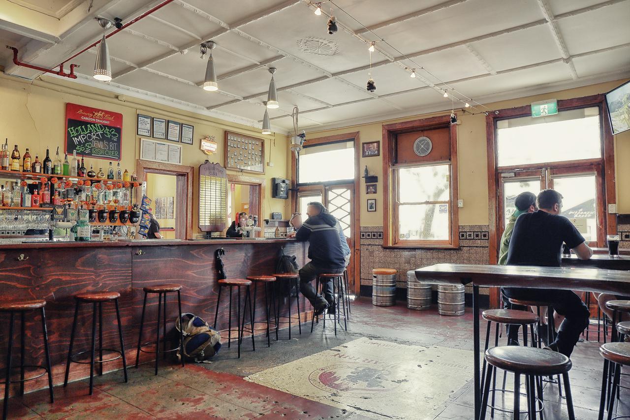 Market Tavern Hostel & Bar Мелбърн Екстериор снимка