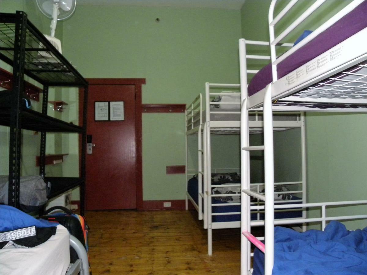 Market Tavern Hostel & Bar Мелбърн Екстериор снимка