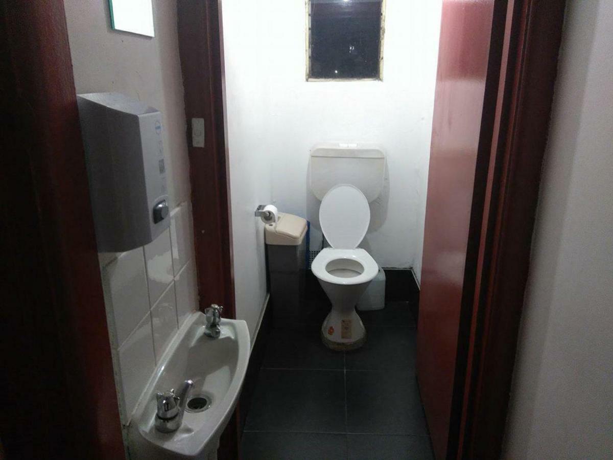 Market Tavern Hostel & Bar Мелбърн Екстериор снимка