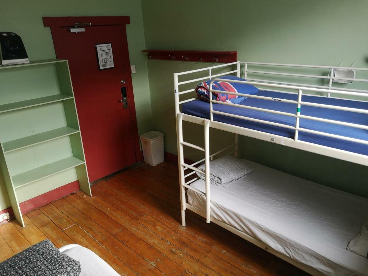 Market Tavern Hostel & Bar Мелбърн Екстериор снимка
